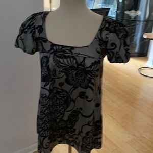 Womens gray and black top
